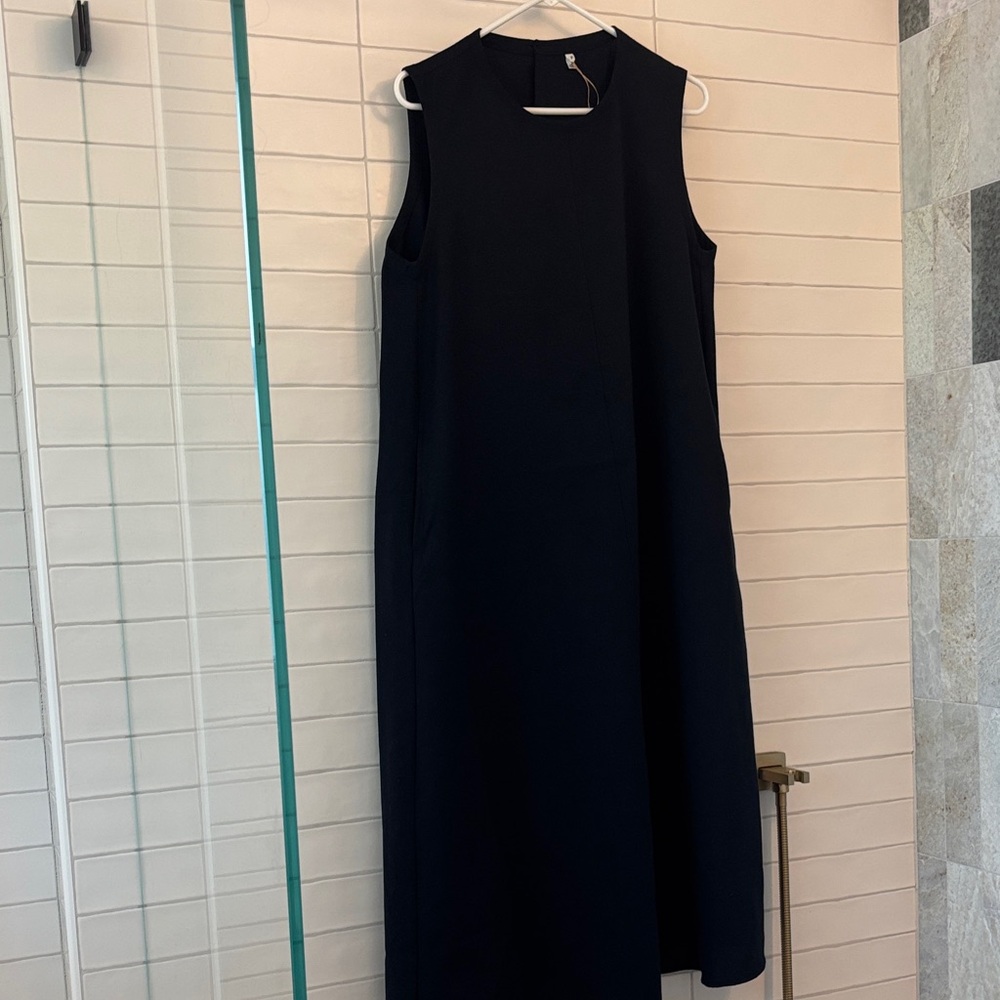 Minimalist Sleeveless Maxi Dress in Black